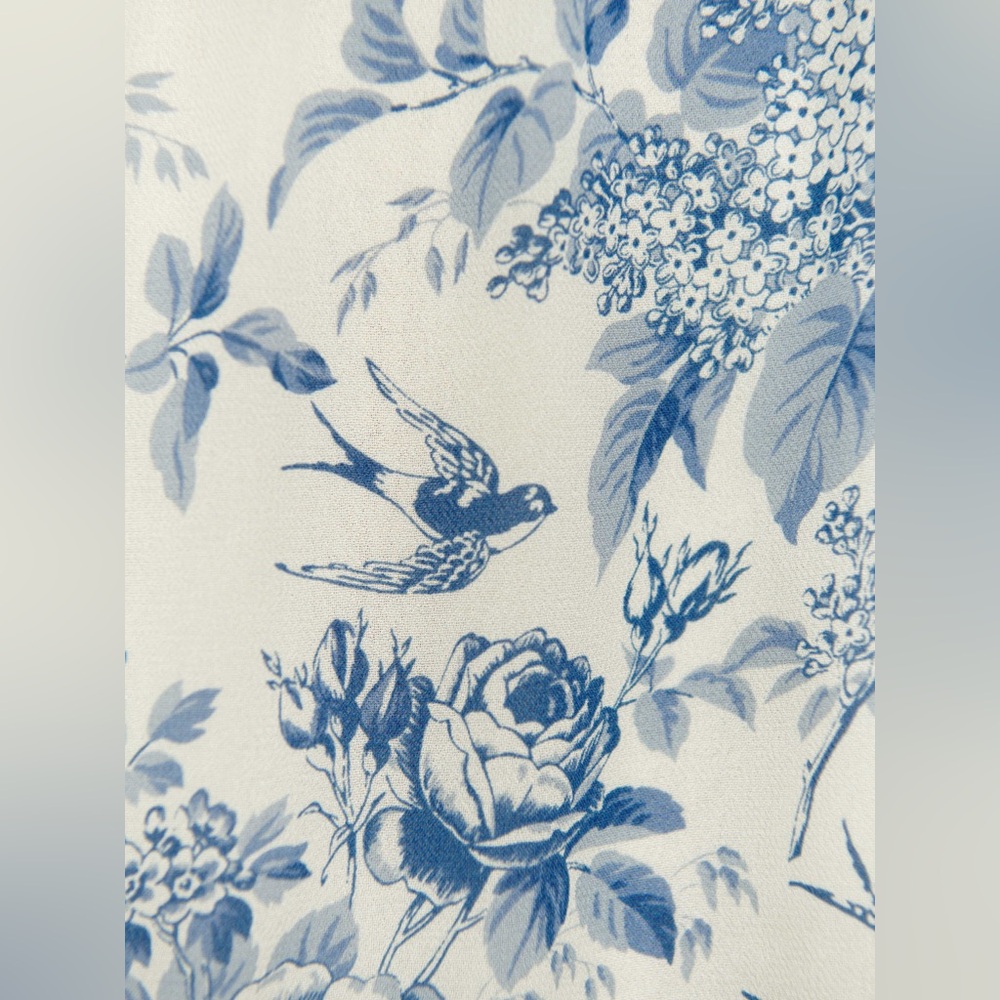 Reformation Pompadour viscose material sample
